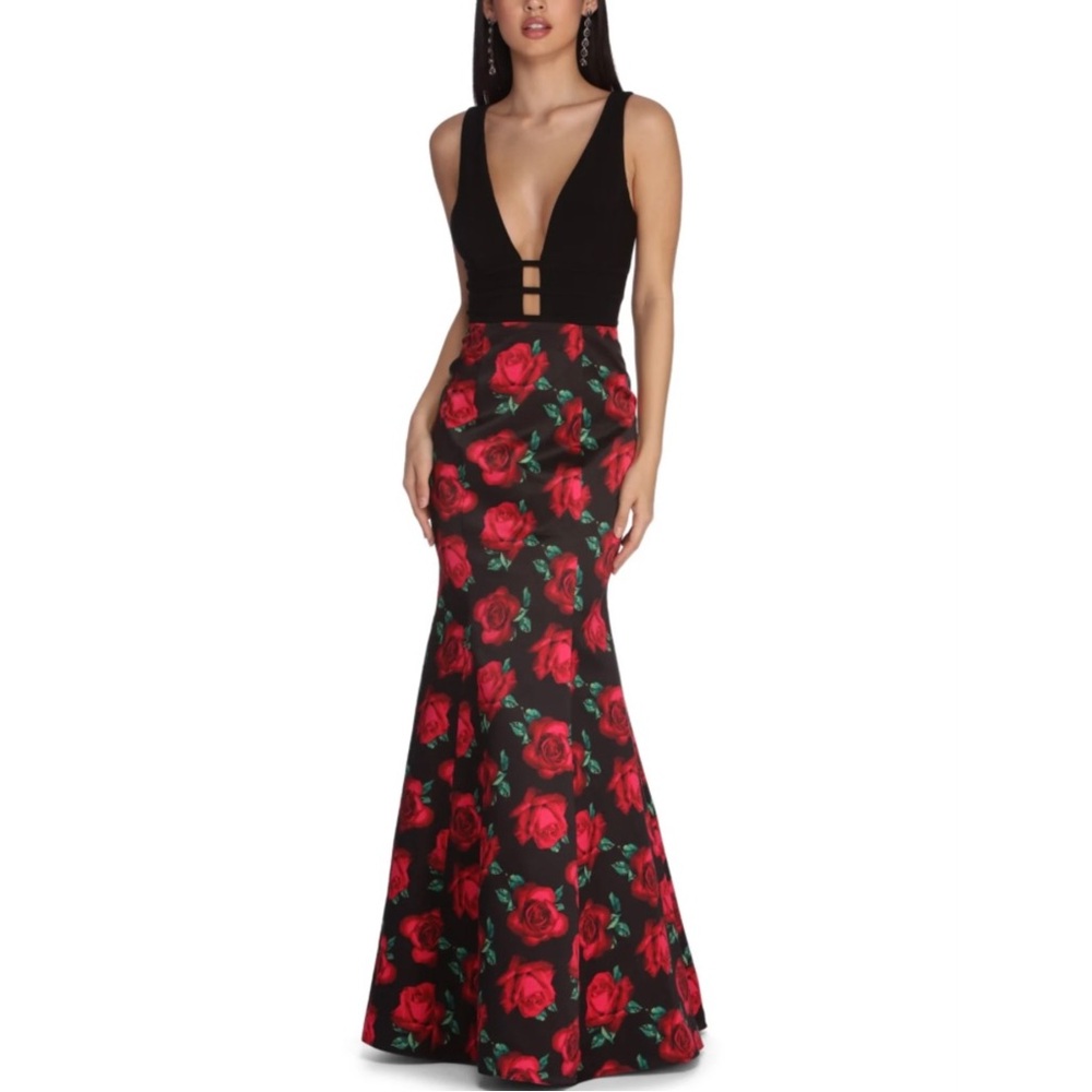 Windsor Rose Mermaid Dress Sleeveless Maxi Deep V-Neck Black Red Size 9